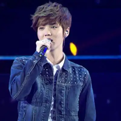 图鹿晗爸爸鹿兆许身份曝光出身低调军人家庭