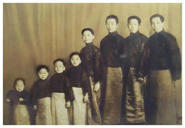 张作霖8个儿子结局如何张学良最长寿战功最大的死得最惨