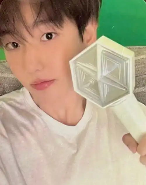 bbx  240218【estjbh】exo官方应援棒 [ver 3