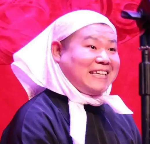 相声里的民俗十手绢张云雷带你走近非遗