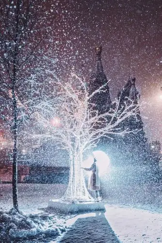现代影像宁静与魔幻的冬日雪景大雪纷飞的绚烂莫斯科