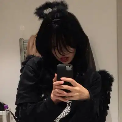 霸气冷血女头像 2020超好看黑暗系女生头像