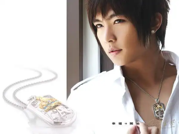 飞轮海组合 炎亚纶图片壁纸