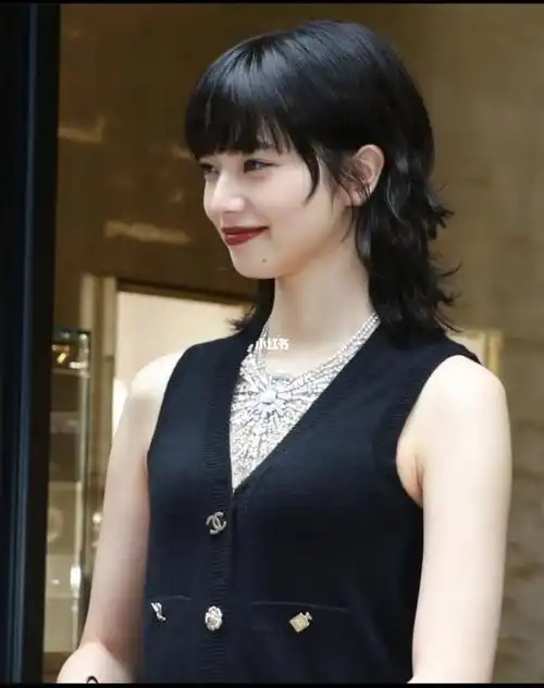 小松菜奈 厌世感甜丧风