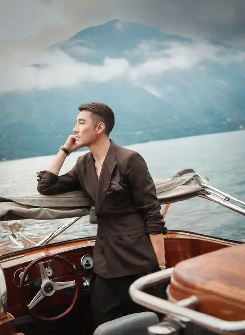 胡兵 米兰时装周##胡兵全球go##胡兵出发去爱