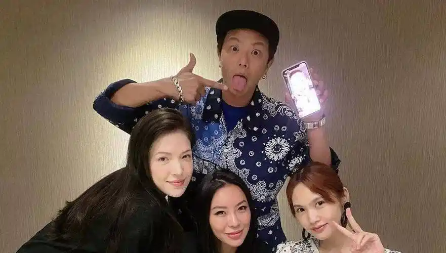 杨丞琳送别黄鸿升后,再次更博晒日常,网友:稍微放心了,姐姐要好好的