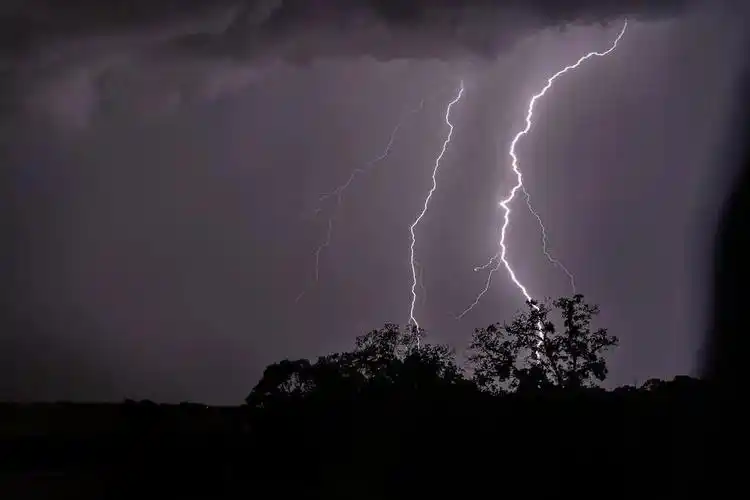 强雷电,大暴雨在路上…… - 掌中九江