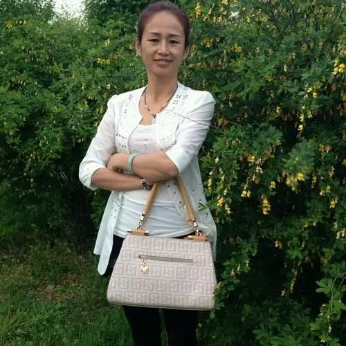 47岁离异女征婚照片(id:90863898)_新疆阿勒泰征婚交友_珍爱网