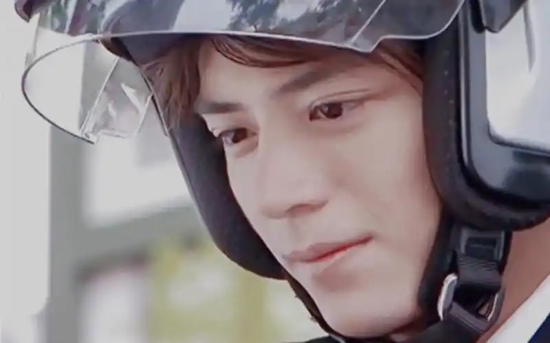 其实笑起来也很可爱吗!霍建华年轻时太甜豆了!