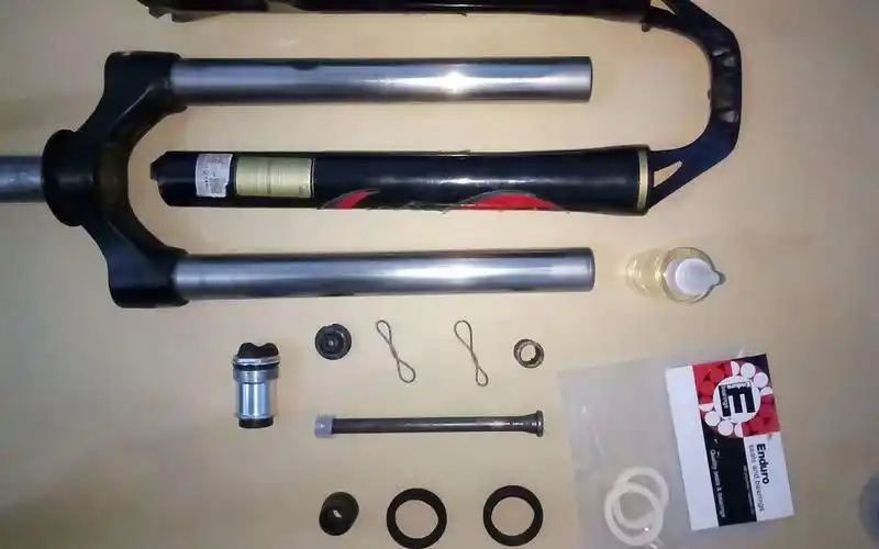 山地车前叉油簧叉保养过程_哔哩哔哩_bilibili