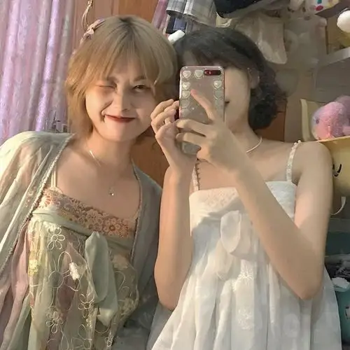 闺蜜头像红酒白酒葡萄酒祝我们友谊天长地久