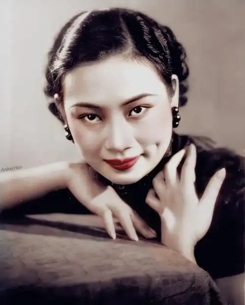 增清修复 民国第一美人 著名演员胡蝶 旧照两张 她的五官很饱满厚重