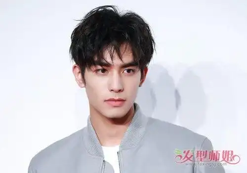 为何纹理烫发型最受欢迎 男生烫发种类中唯有纹理烫好用