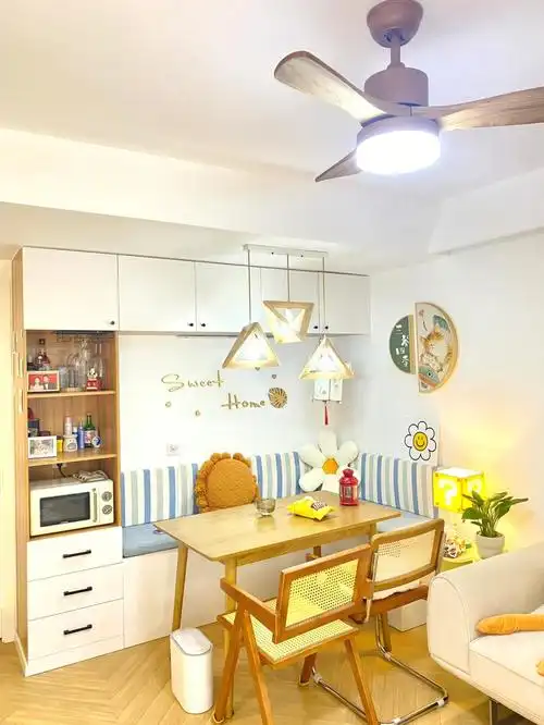 小户型听我一句劝,10平米小客厅这样设计6015