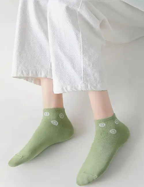 绿彩虹光袜子女短袜春夏薄款中筒袜ins潮夏可爱日系短款夏季春秋女生