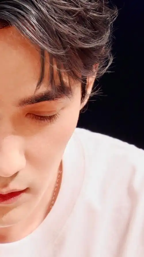 朱一龙##长睫毛