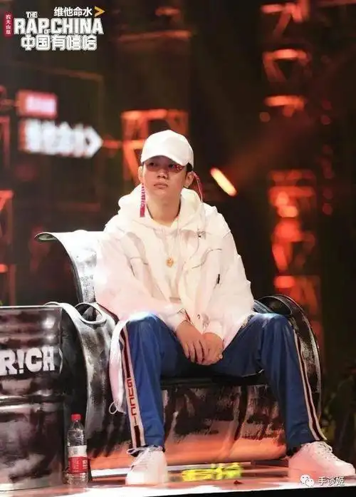 网红|李小璐|贾乃亮|姚贝娜|网络游戏|多人游戏|战略游戏_网易订阅