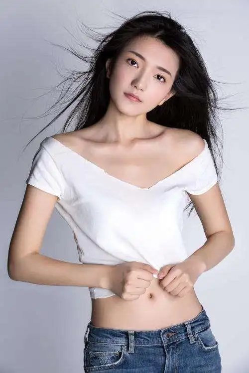 白卉子_演员_作品_个人资料_简历_生日_经历_留言 - 酷乐米