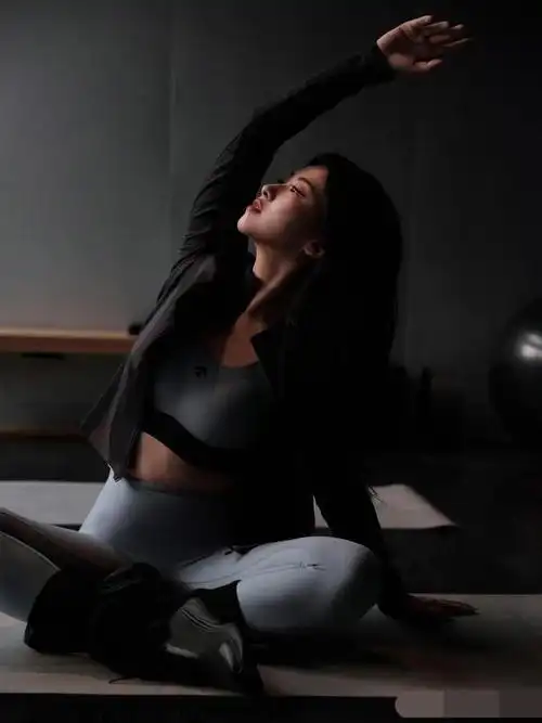 朱珠早八健身好自律的女明星身材太绝了