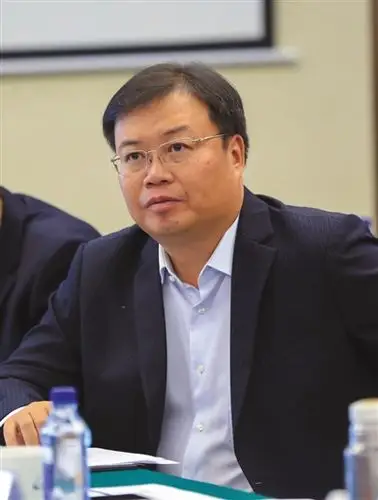 连发安全事故 碧桂园总裁鞠躬道歉|碧桂园|莫斌|安全事故_新浪网