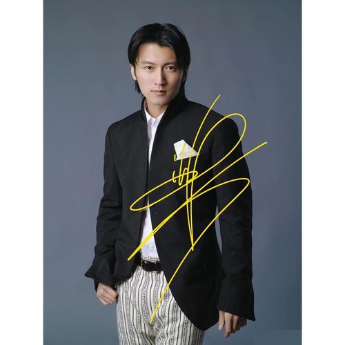 6寸   谢霆锋               亲笔签名照片 8  号