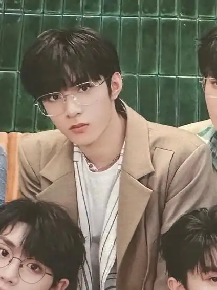 有点梦回黄昏了94*p1-3是双十一满额卡团体部分#新生代演员刘耀文