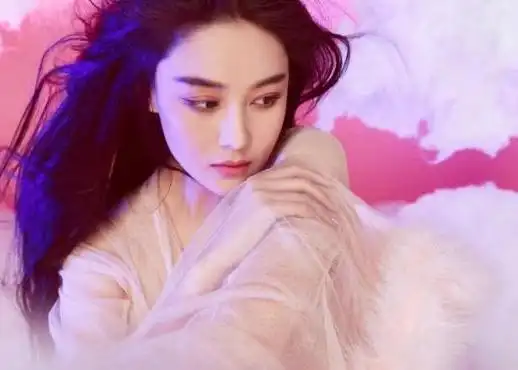 军嫂张馨予正面孕照曝光,身材纤细惹人羡慕,又一位时尚辣妈诞生_网易