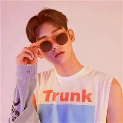 干净清爽帅气男生头像阳光干净的头像男高清图片