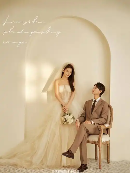 光影婚纱照风格满满温馨弥漫着爱意