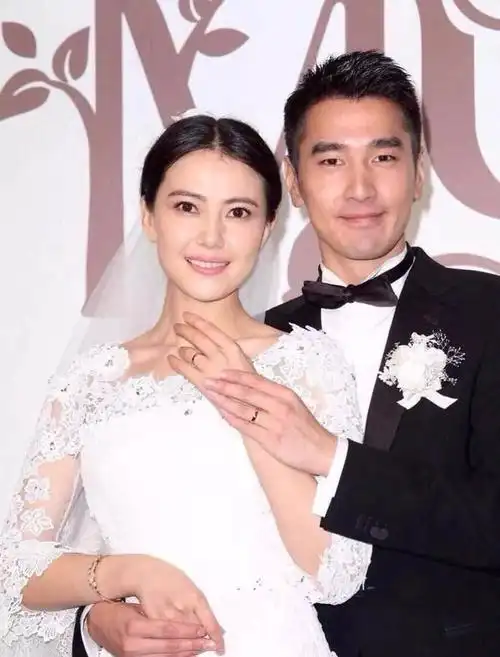 还在纠结给老公买什么?男人的珠宝绝对不只是大金链