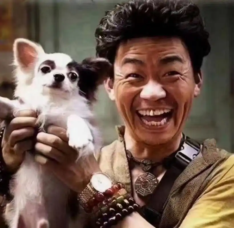 娱乐最前沿# 王宝强最新照片…感觉宝强变帅了好多啊[偷笑]