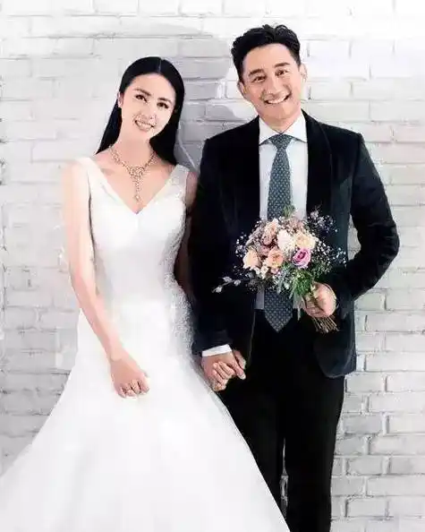 "好爸爸,好丈夫"的黄磊,为何在结婚时会引得刘若英公开祝福?