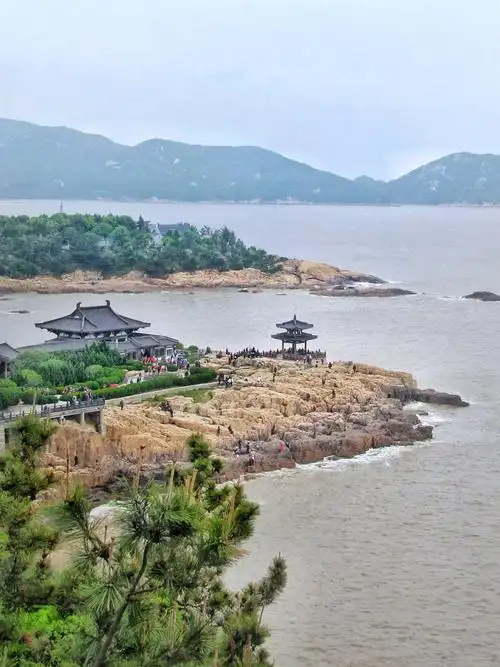 游佛教圣地普陀山