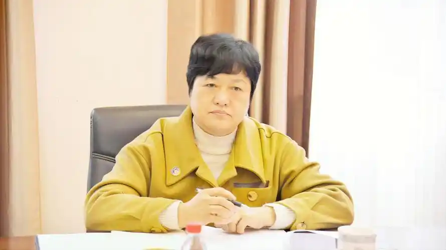 领导关怀学校副校长王玫来我院开展工作调研指导