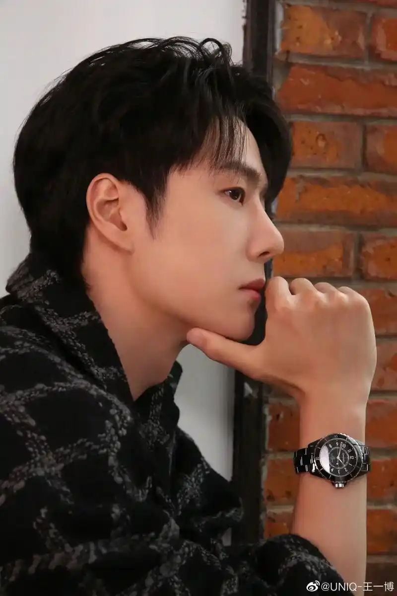 王一博 #分享照片 @抖音小助手  - 抖音