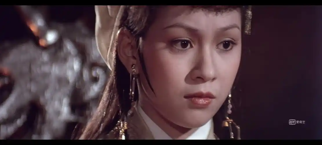 余安安(余安安和陈玉莲谁漂亮)