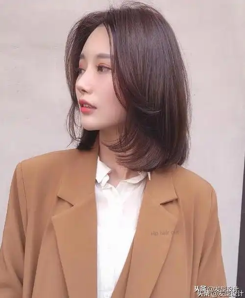 2020最洋气的减龄发型中长发中长发推荐发型