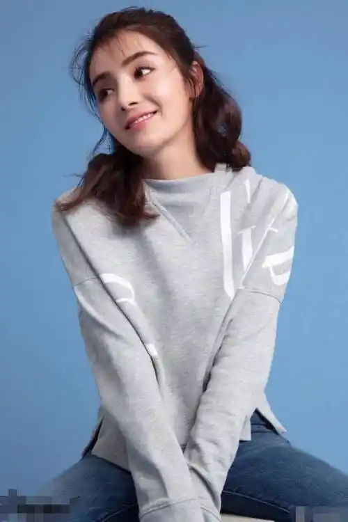 迪丽热巴原名有9个字,古力娜扎真名10字,而他竟有75字?