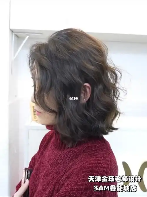 减龄耐看96中短发女生尴尬期一定要尝试一次短发蛋卷头蓬松烫发型