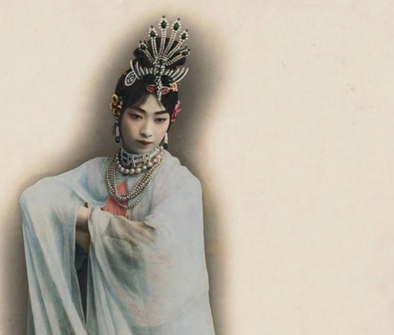 京剧大师梅兰芳的神仙颜值,多少人曾爱慕他年轻时的容颜!-搜狐大视野-