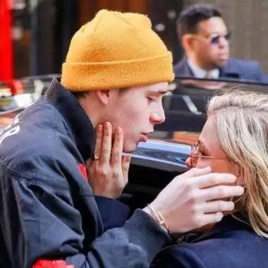 情侣头像欧美双人意境高清浪漫有意境的欧美双人情侣头像图片