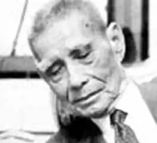 在澳门赌业快速发展的时期,傅老榕听闻叶汉创业不顺,向他抛出橄榄枝