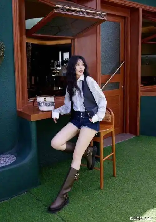 张俪穿衣可不算老气!