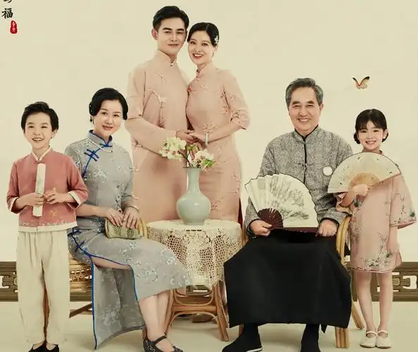 2022新款影楼主题写真服装情侣婚纱照摄影时尚个性黄色彩纱礼服