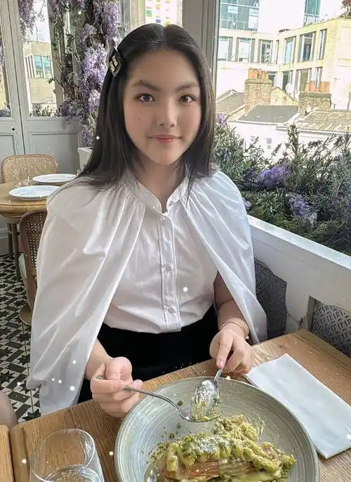 谢振轩疑交往46岁教练,王诗龄炫富,黄多多秀才艺_谢贤_谢霆锋_张柏芝