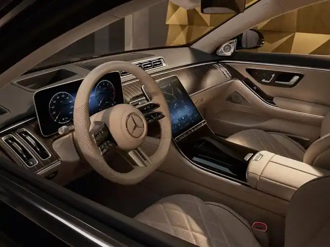 奔向周末2021款奔驰s400l豪华型售全国