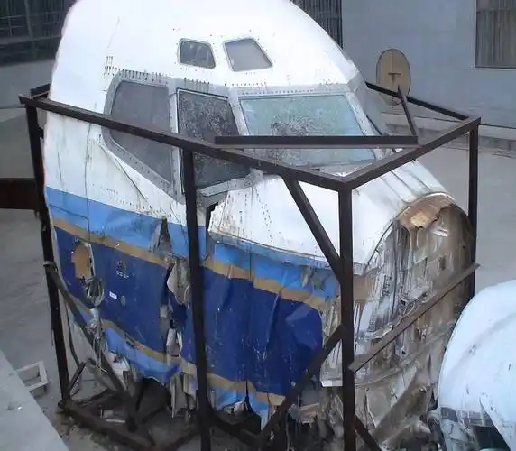 97南航空难幸存者:暴雨和黑暗中3次降落,爆炸火焰升起十几米_坠机搜救