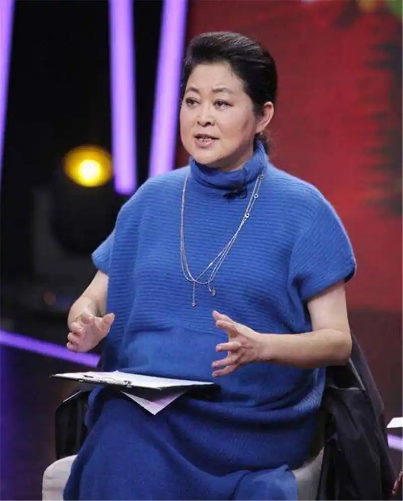 原创倪萍年轻时原来长这样颜值拿到现在一点都不输刘诗诗和赵丽颖