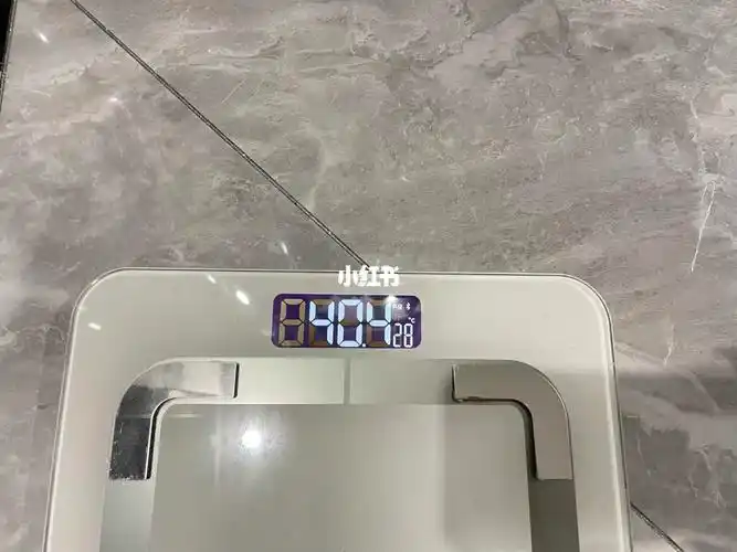 所以最近都没有记录体重,今天一称重超级惊喜!最近排便也特别棒!