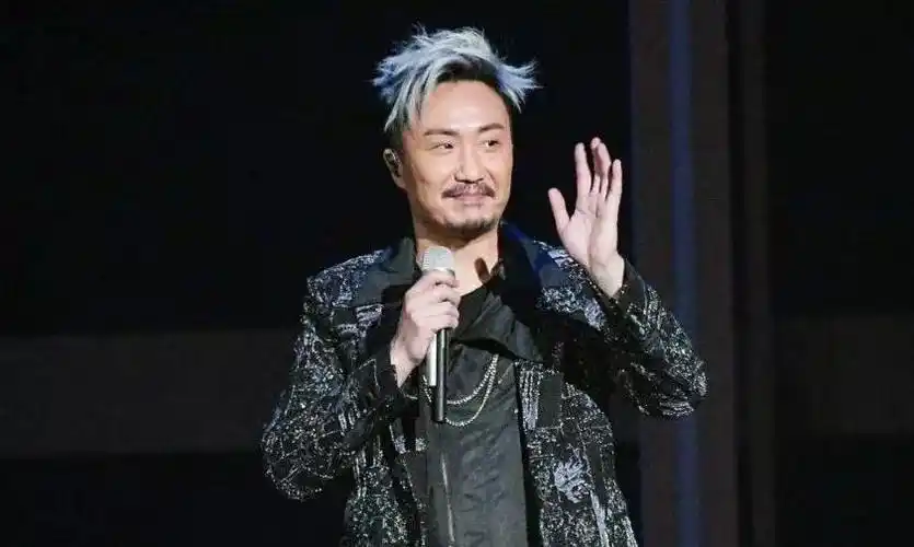 的人,即低调的让人不知道他的存在,没错,他就是太子基icon原名郑中基